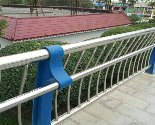 廠家定制不銹鋼景觀橋梁護(hù)欄